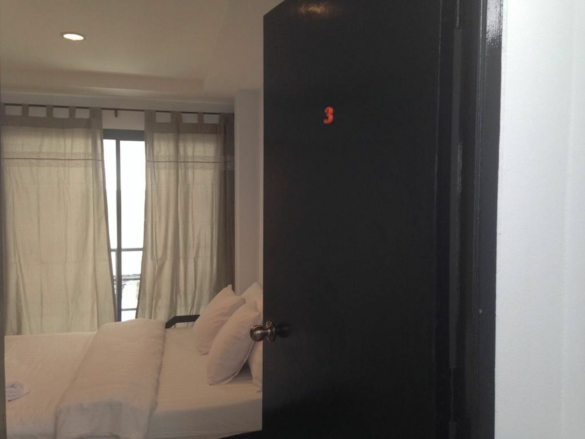 Get Guesthouse Хатъяй Экстерьер фото